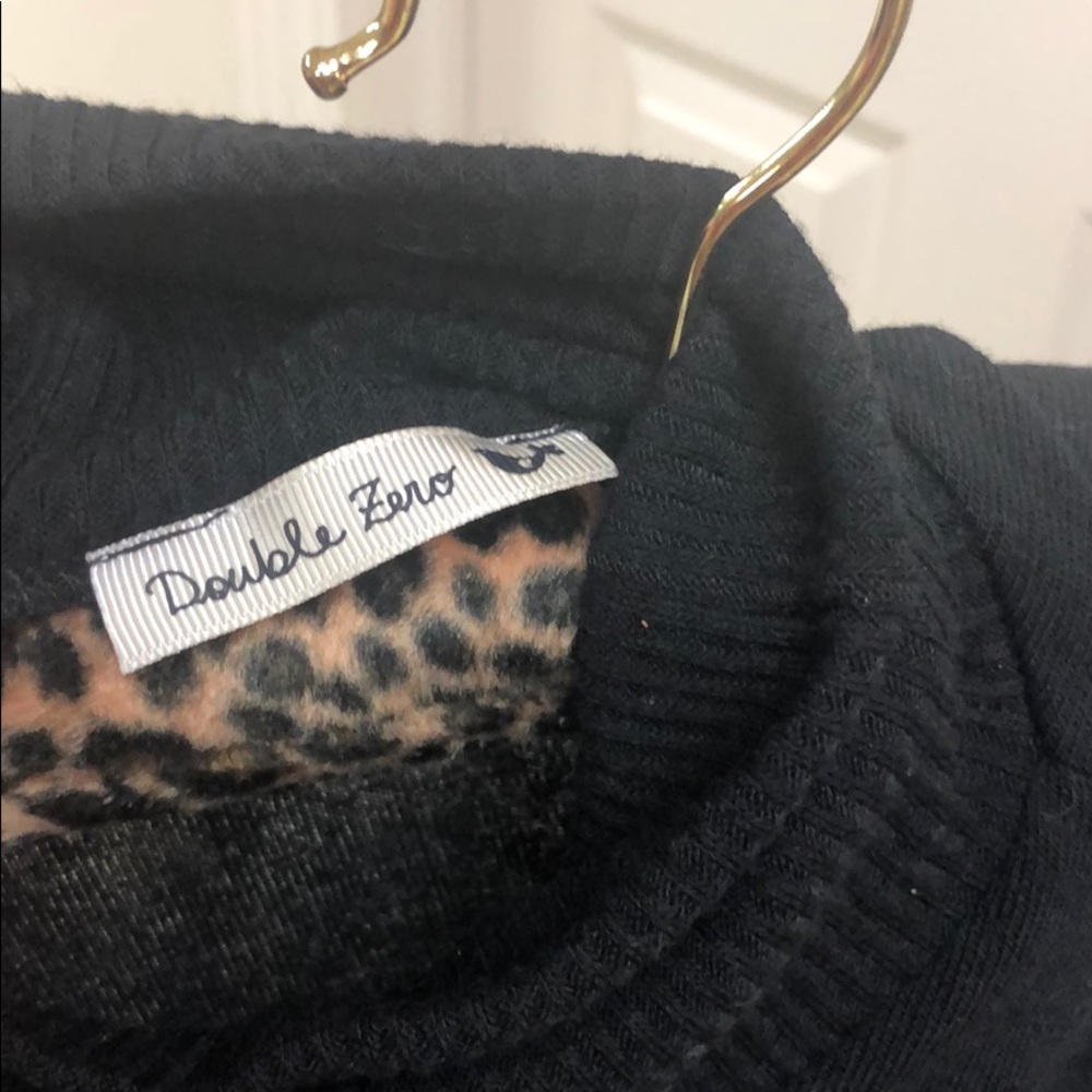 Sweater - Picture 7 of 8
